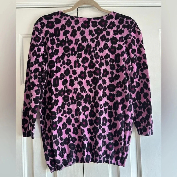 Ann Taylor Pink Leopard print sweater. Size M - Picture 2 of 6